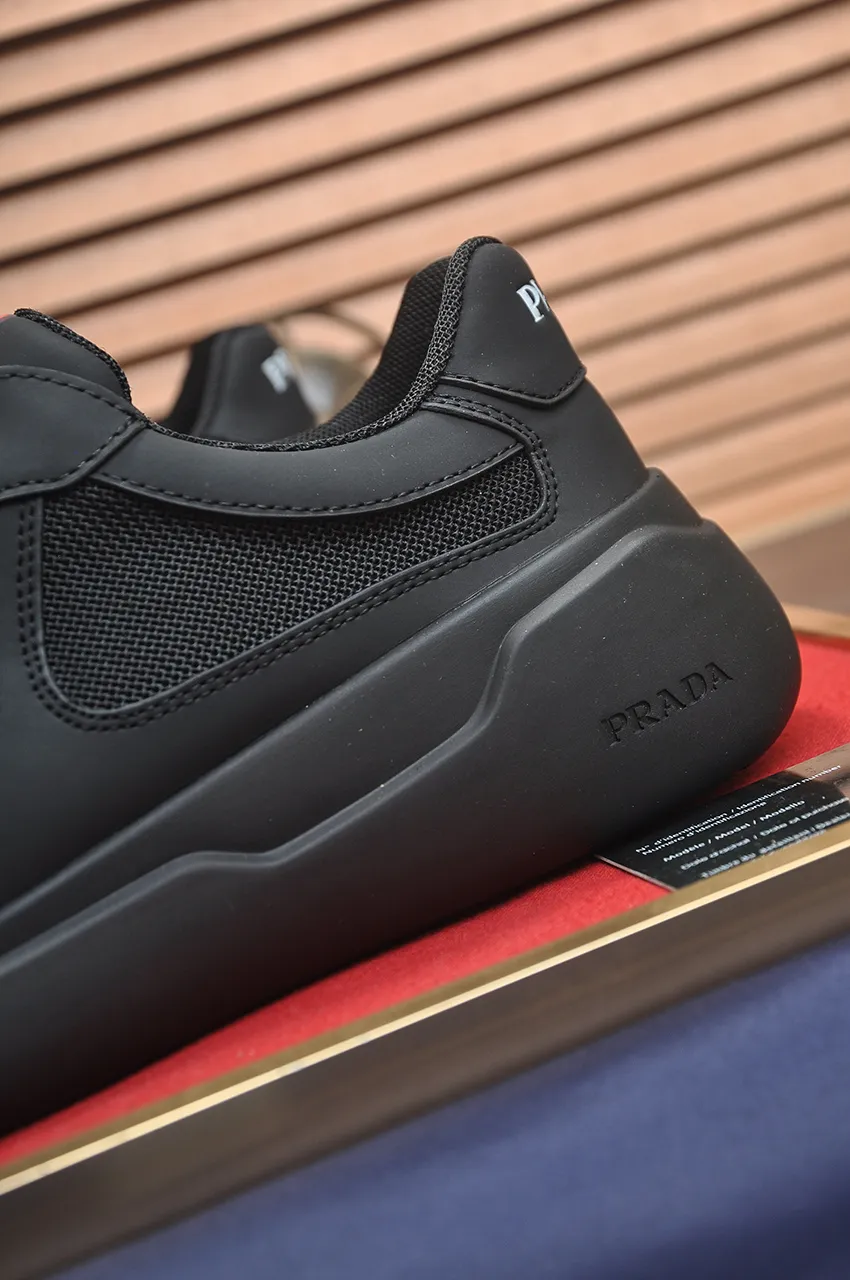 Men's shoes 💰620💶 [PRADA] Top original, new season, high quality original goods, top high mercerized cowhide combined with original breathable fabric + imported glue, imported stretch fabric inside with original cowhide feet, original thick outsole! Quality guaranteed! Code 38-45 (45 customized)